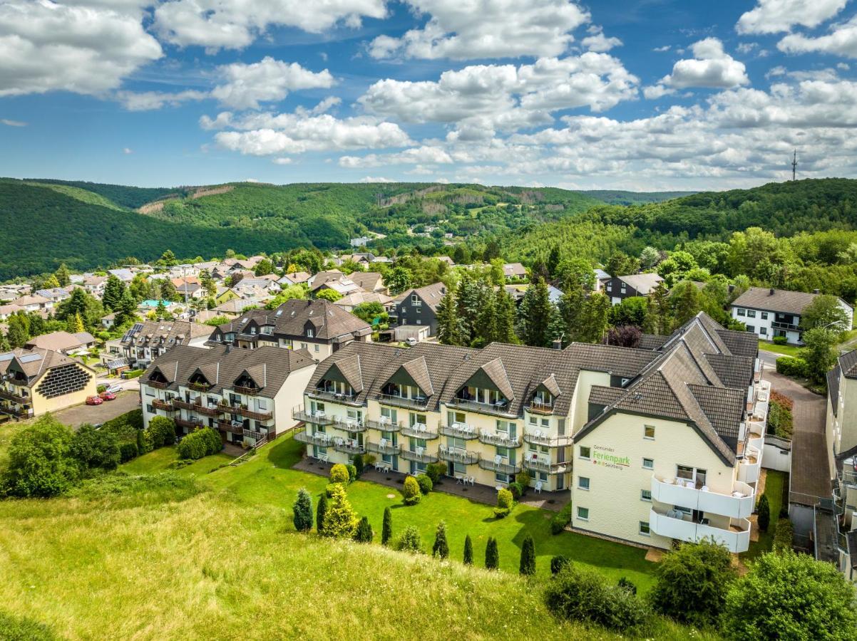 Gemunder Ferienpark Salzberg Hotel Schleiden Exterior foto